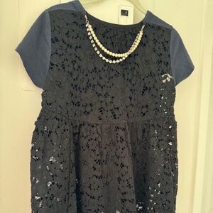 Elegant Black Lace Tunic – Effortless Sophistication